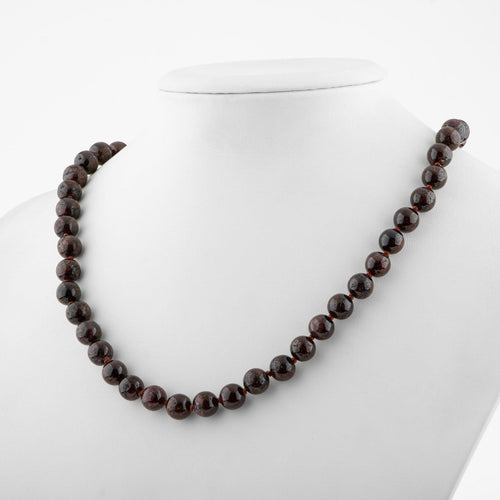 Maroon Garnet Garnet 8 mm Knotted Natural Stone Necklace