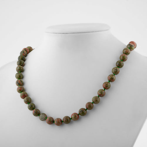 Unakit 8 mm Knotted Natural Stone Necklace